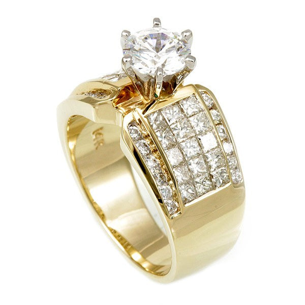 Round and Princess Cut Diamond Engagement Ring in 14K Yellow Gold