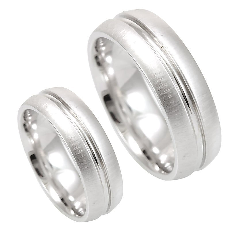 Shiny 14K White Gold Comfort Fit Band with deep engraving