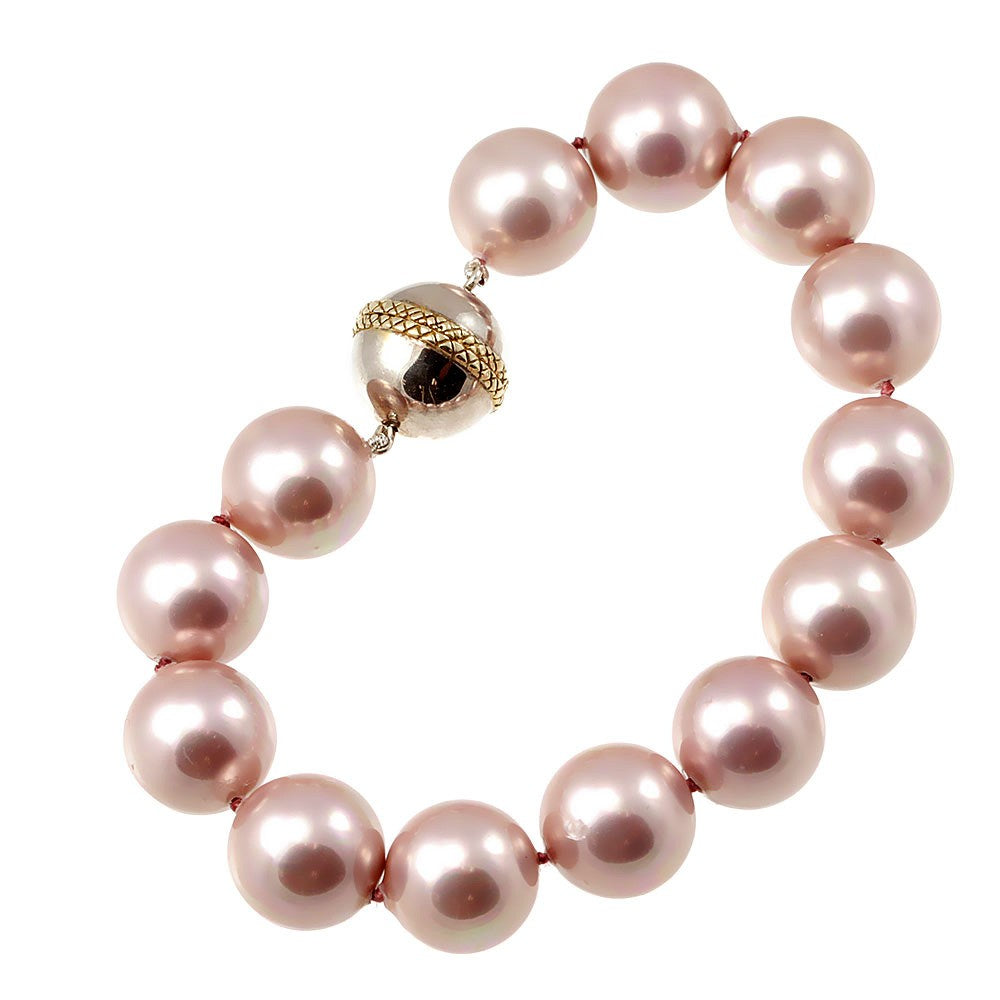Mother Pearls Bracelet in Pink Color