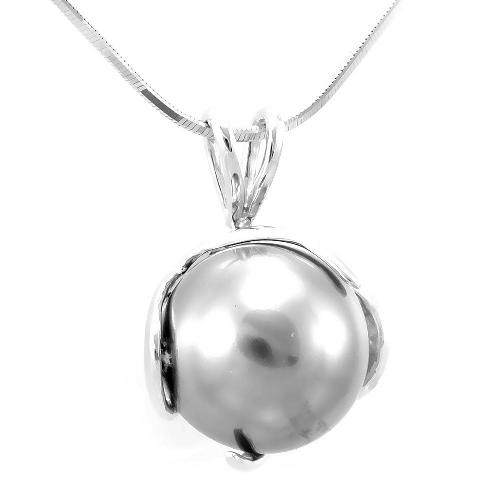 Pearl Pendant in 14K White Gold