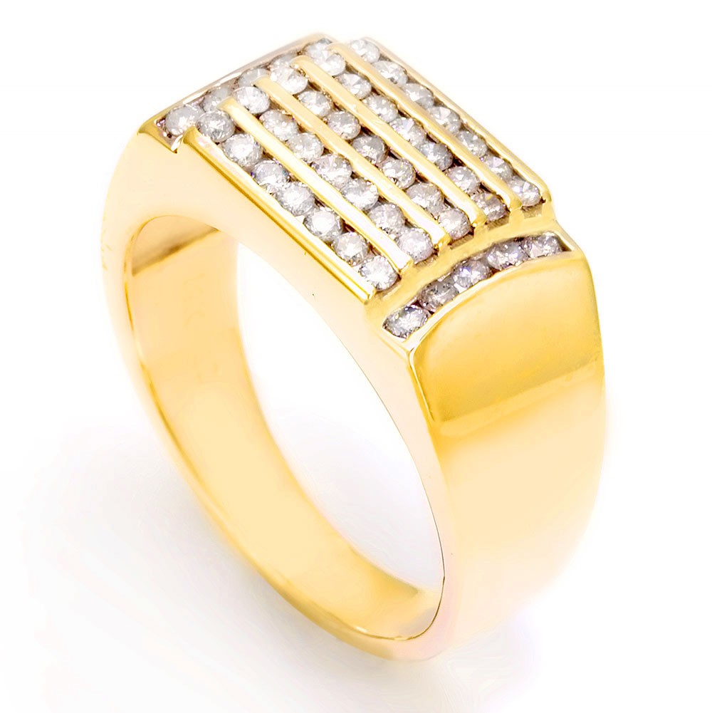 14K Yellow Gold Men's Ring with Round Diamonds