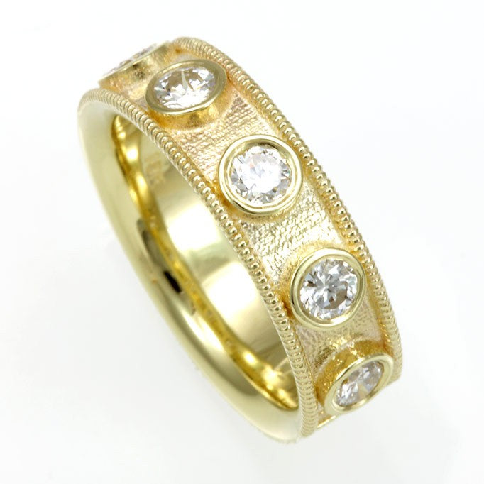 Bezel Set Round Diamond with Milgrain Design Ladies Band in 14K Yellow Gold