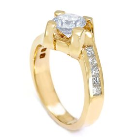 14K Yellow Gold Engagement Ring with Princess Cut Diamond Side Stones